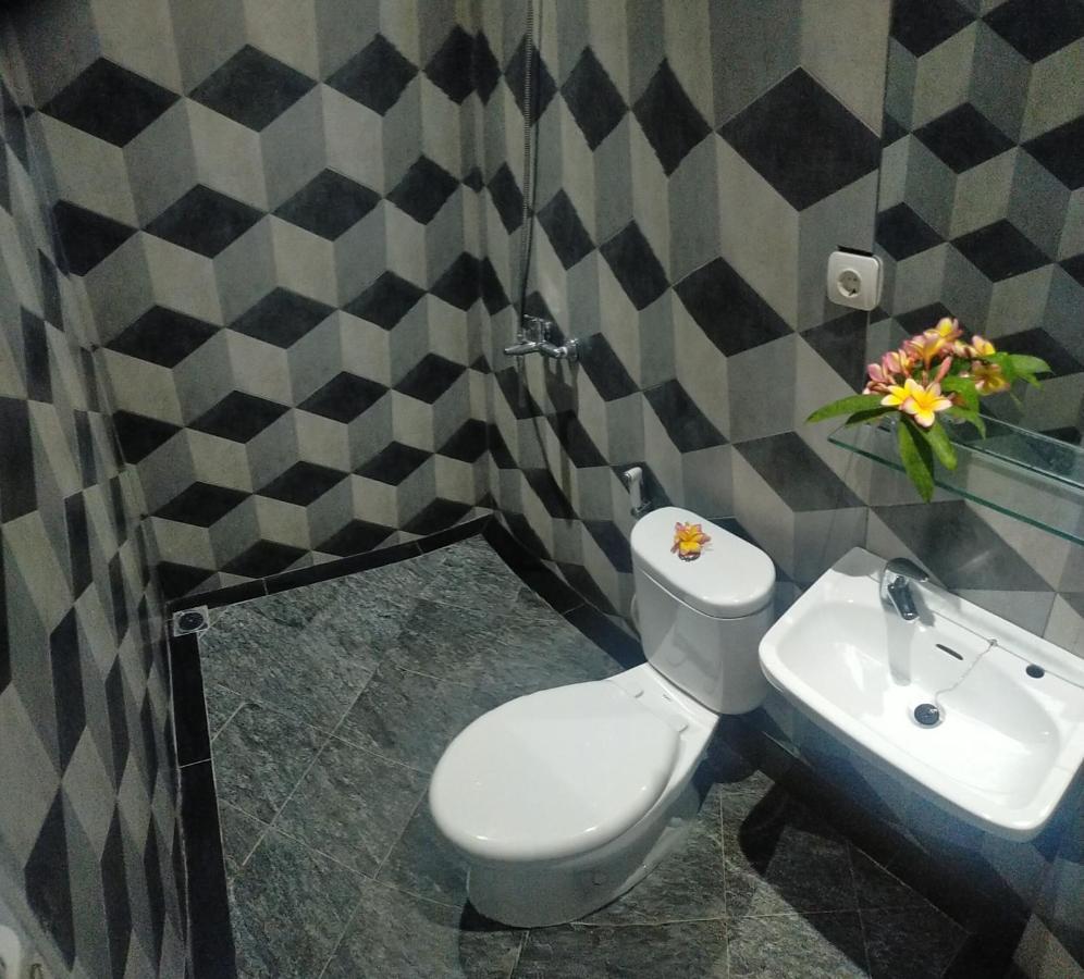 Rion Hostel Богор Екстериор снимка