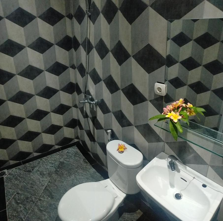 Rion Hostel Богор Екстериор снимка