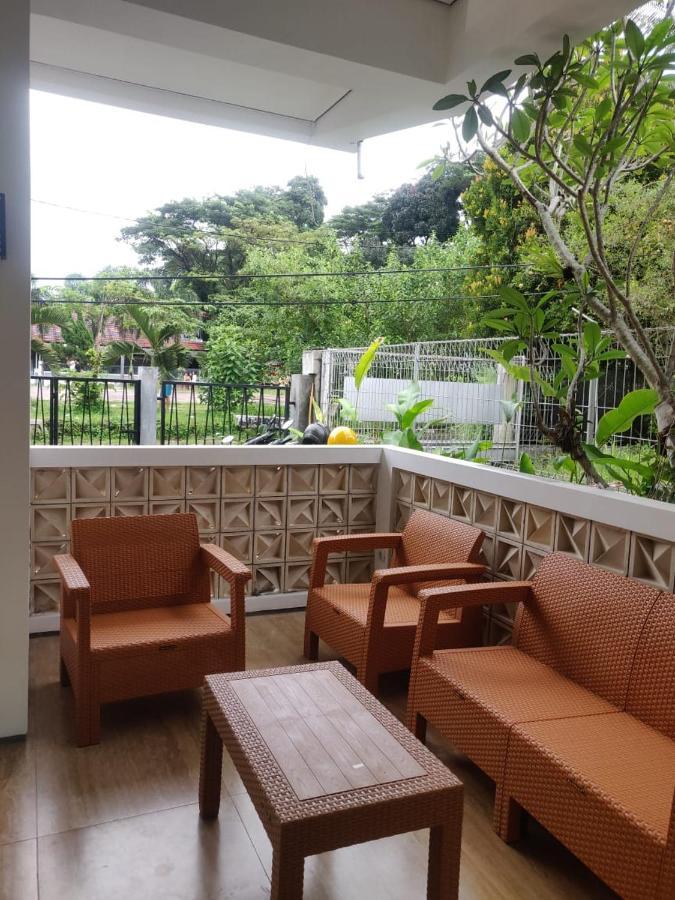 Rion Hostel Богор Екстериор снимка