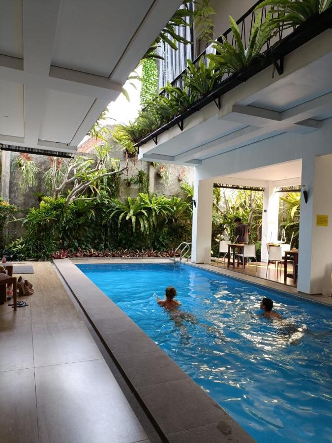 Rion Hostel Богор Екстериор снимка
